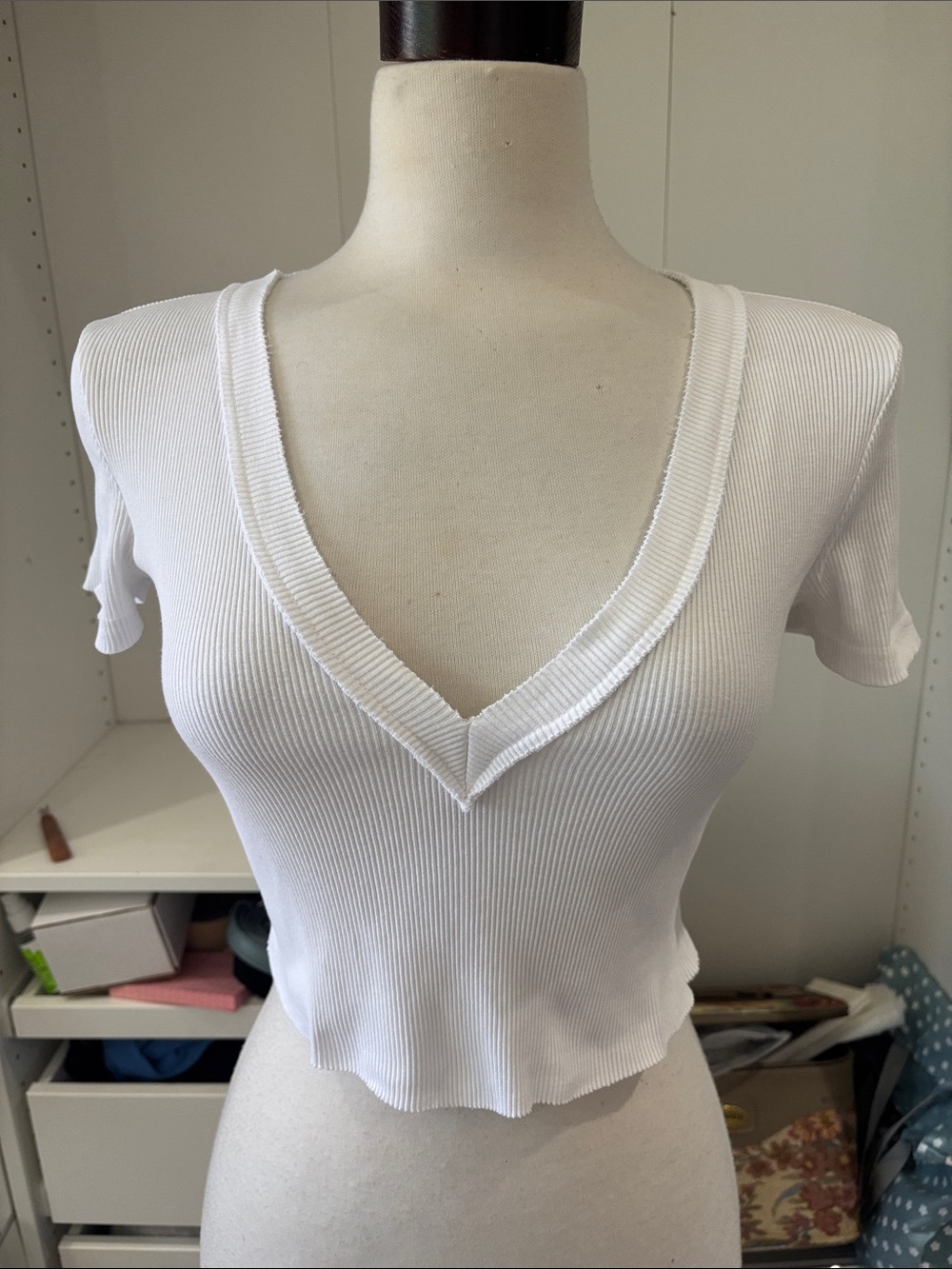 Zara White Ribbed V-Neck Short Sleeve Crop Top